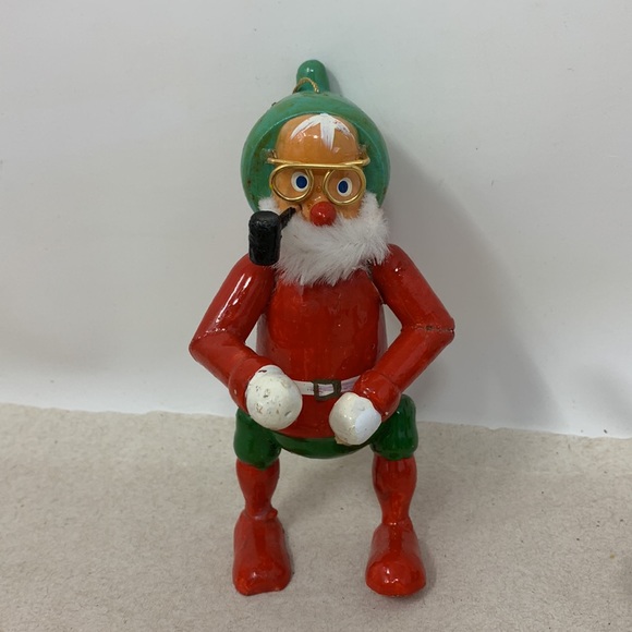 5 pc VINTAGE Christmas tree ornaments: Santa, rocking horse, and 3 round balls - Picture 4 of 17